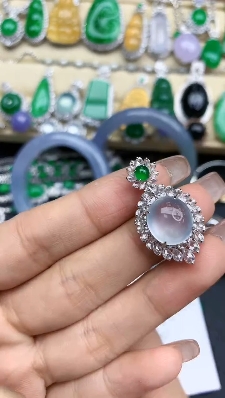 颈饰18K金镶嵌翡翠393-中国好珍宝