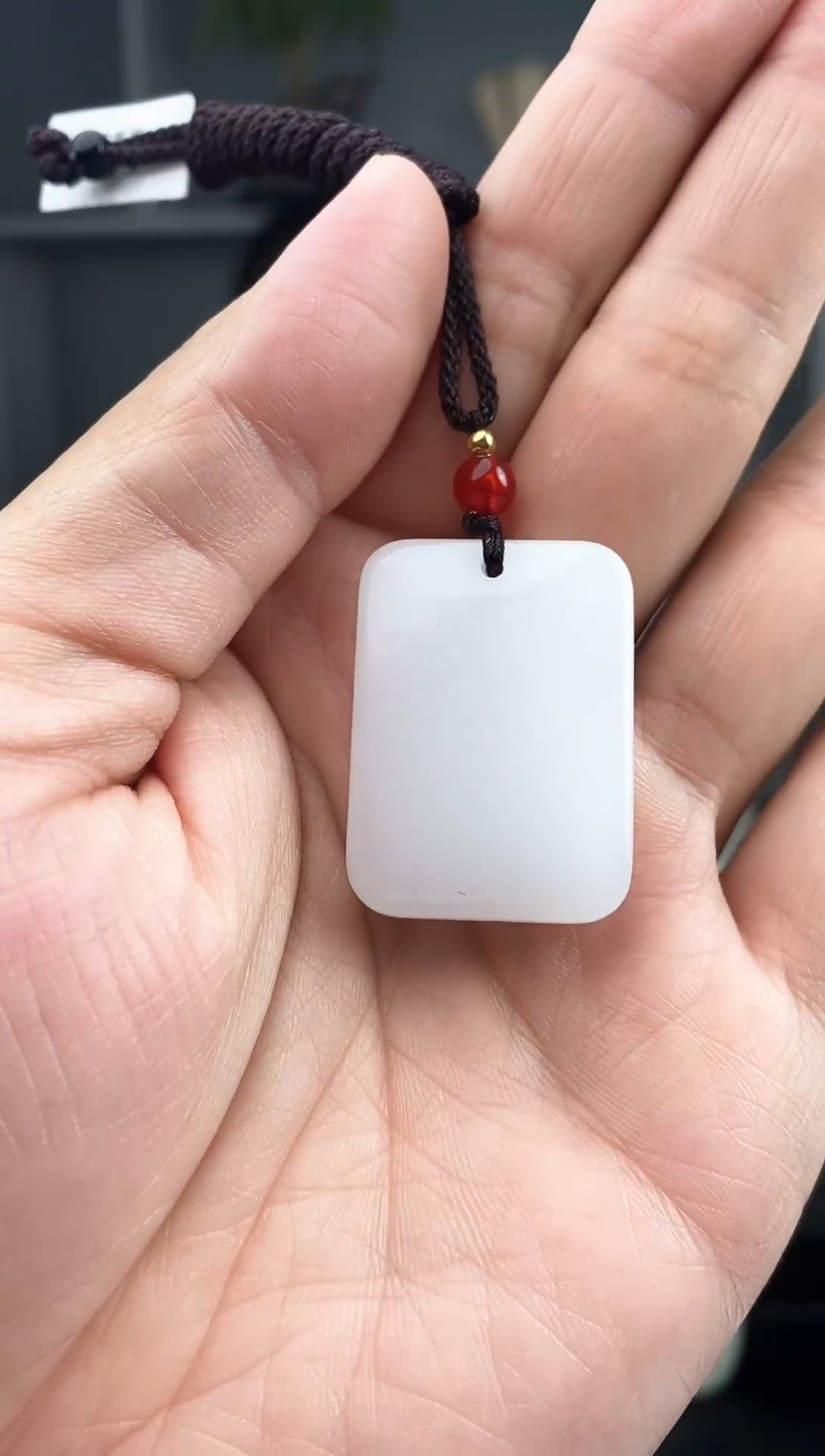 石英岩玉未镶嵌颈饰1