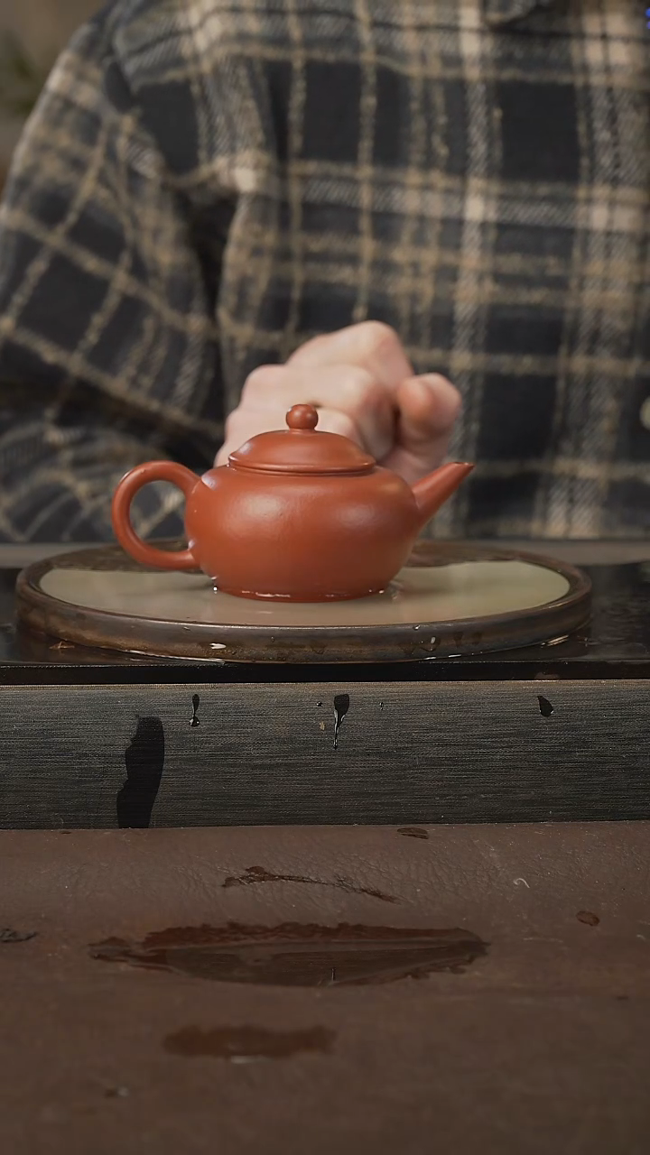 茶壶紫砂17，水平，朱泥，100cc