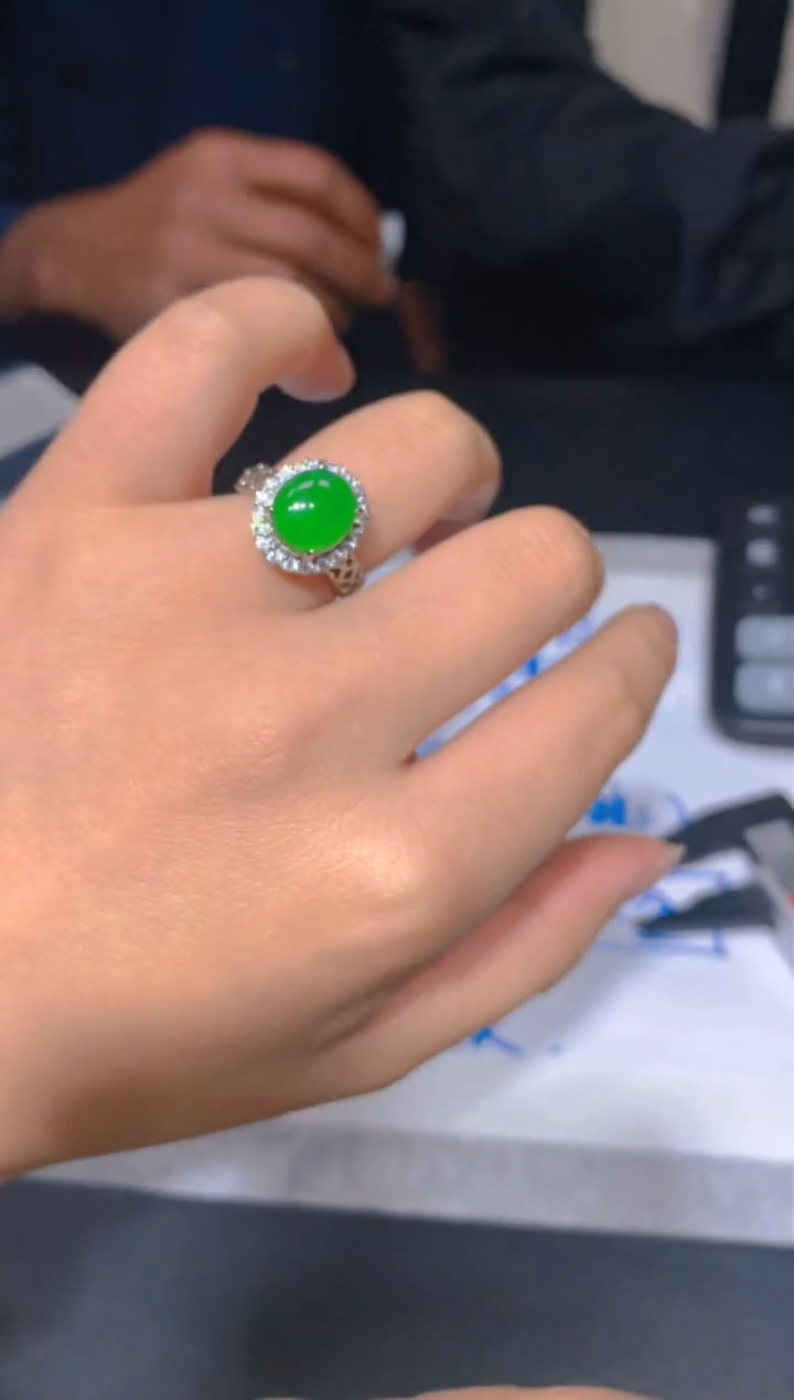 【闪购商品】定制翡翠未镶嵌99制翡翠多样性发其一