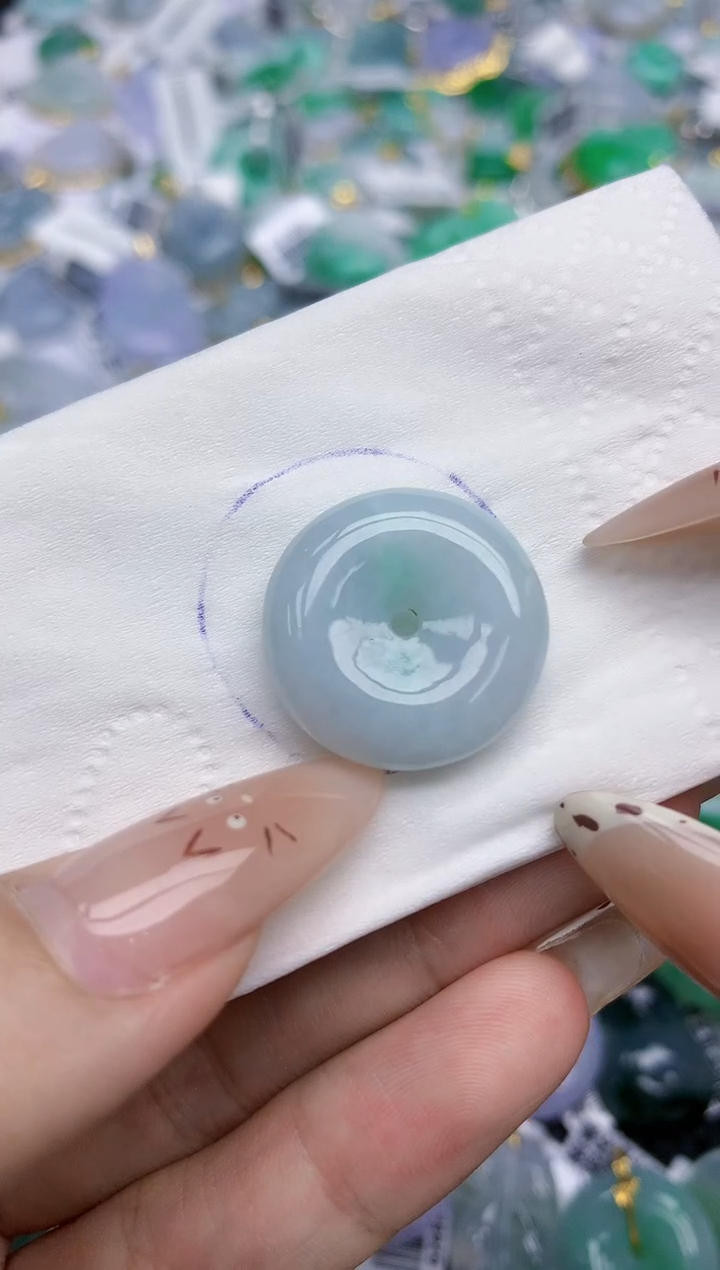 翡翠未镶嵌颈饰   天然翡翠A货