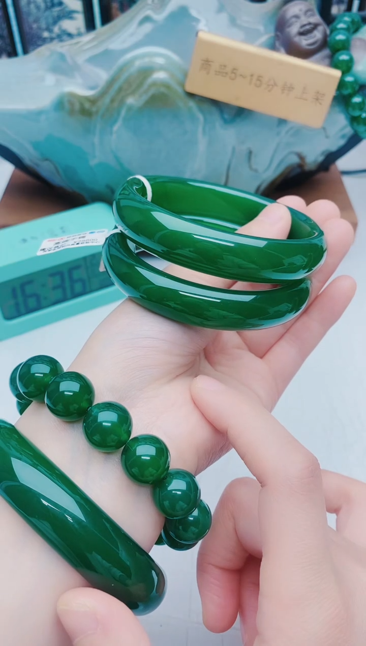 【闪购商品】玛瑙/玉髓手镯未镶嵌玛瑙手镯