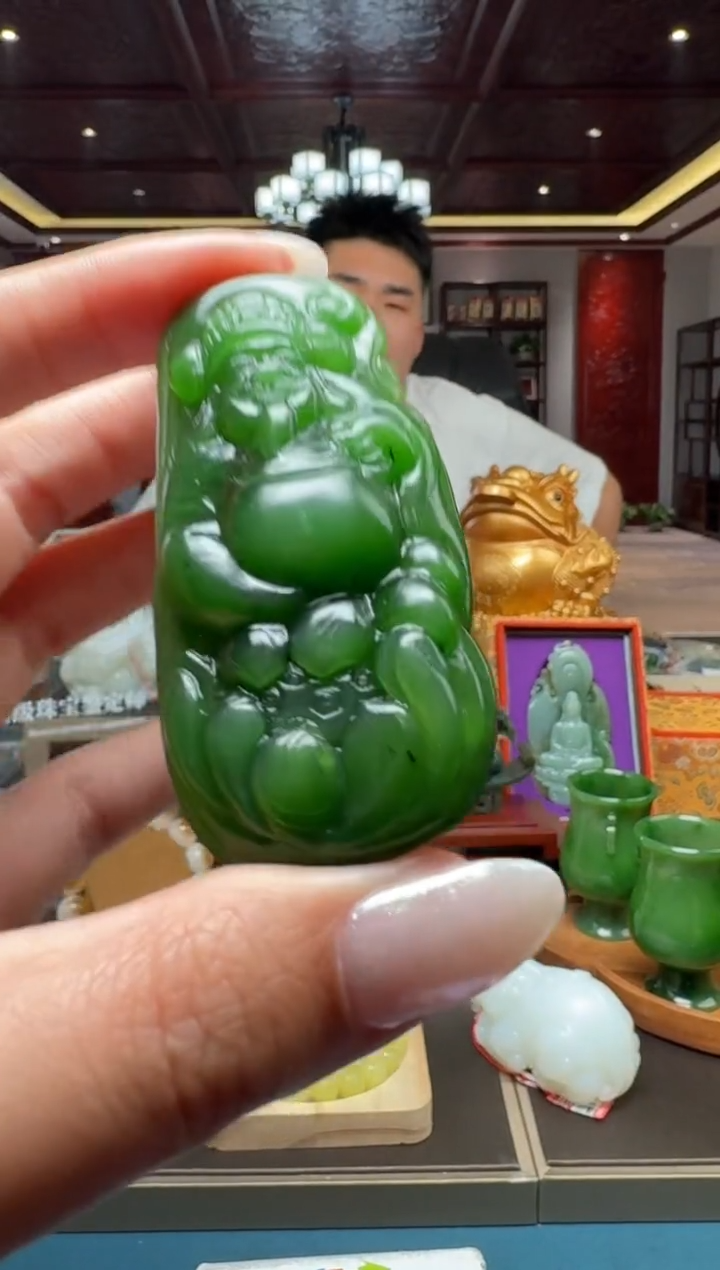 未镶嵌和田玉挂件by