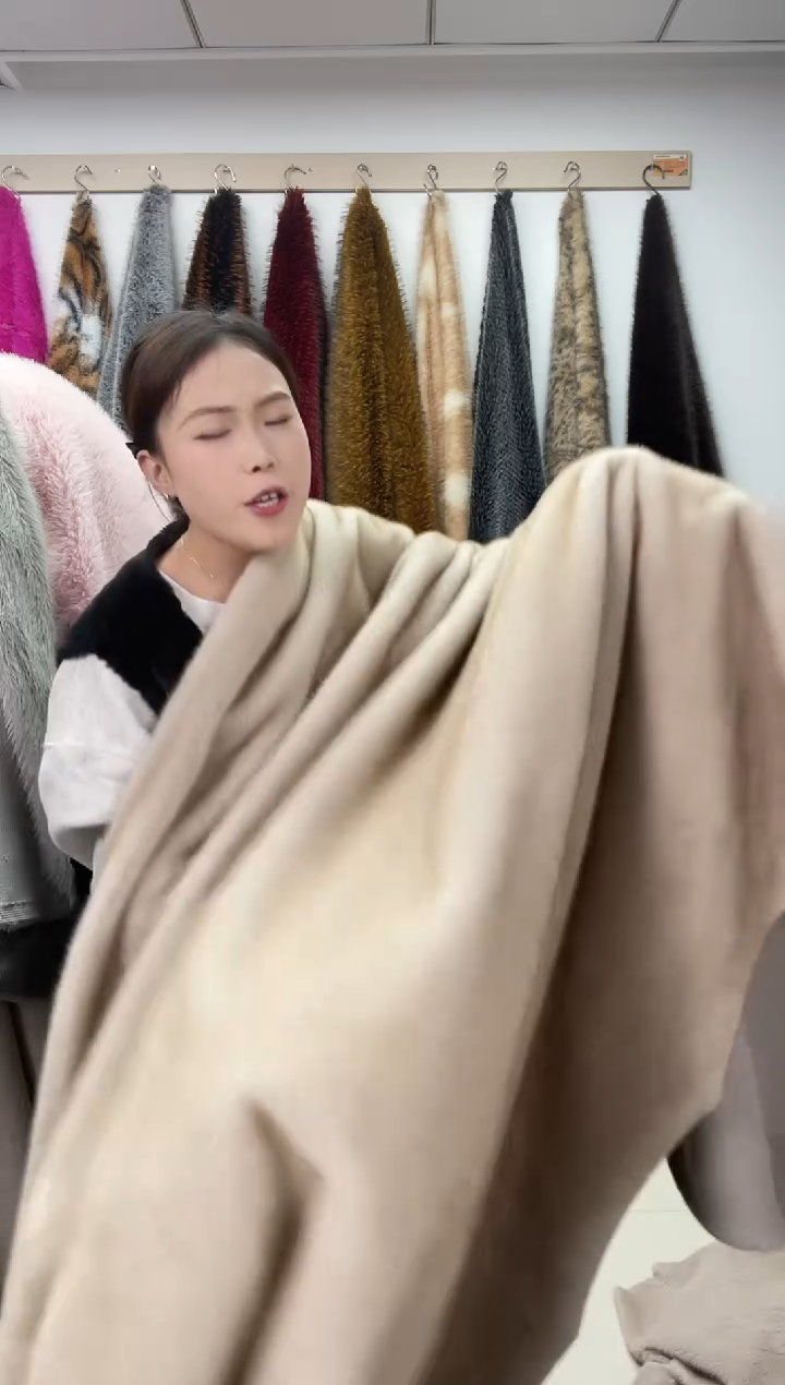 狐狸毛B60，尺寸1.8*2