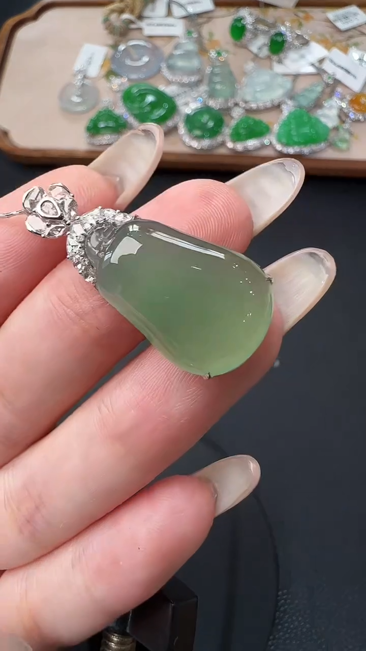 翡翠18K金镶嵌吊坠(不含链)40
