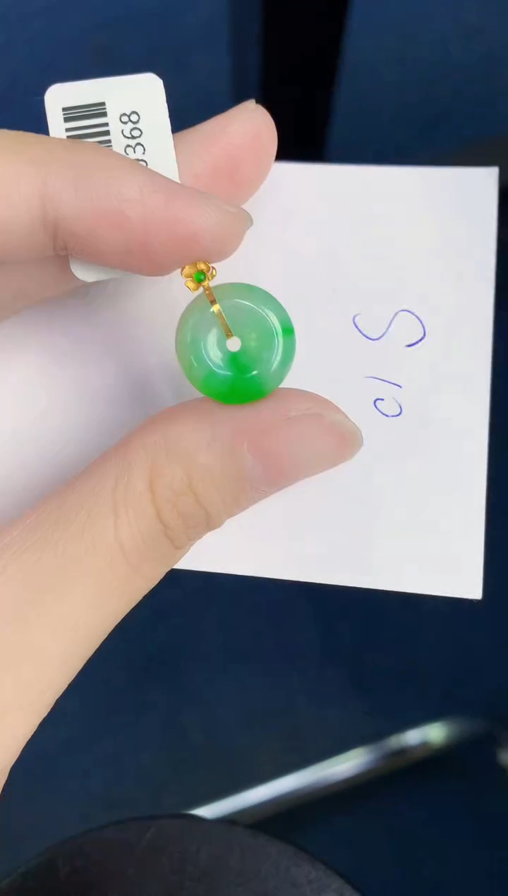 翡翠18K金镶嵌颈饰天然翡翠缅甸A货