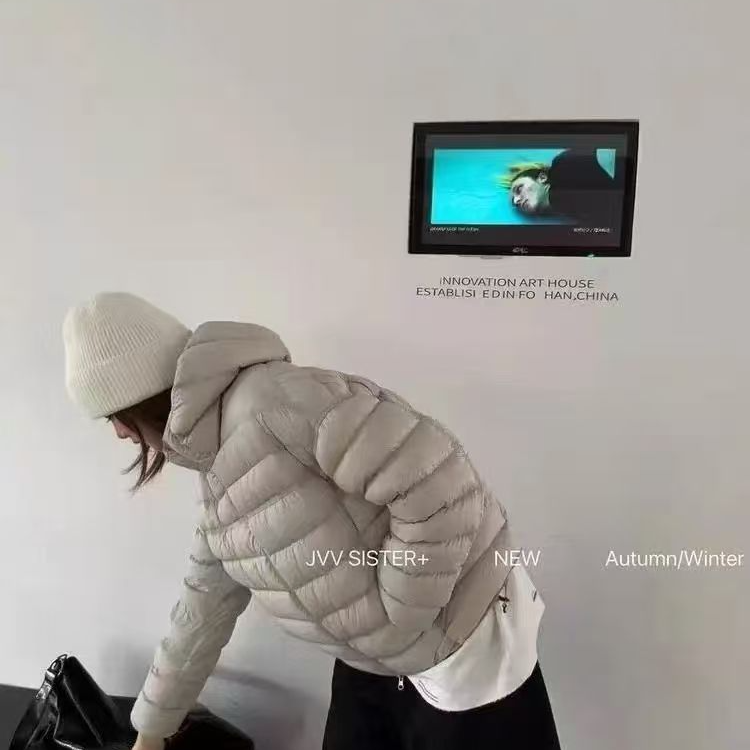 冬季新款欧货时尚休闲百搭云朵泡芙感棉服连帽棉服套