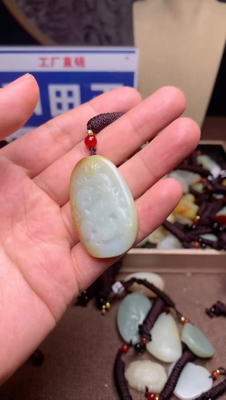 【闪购商品】和田玉颈饰未镶嵌1