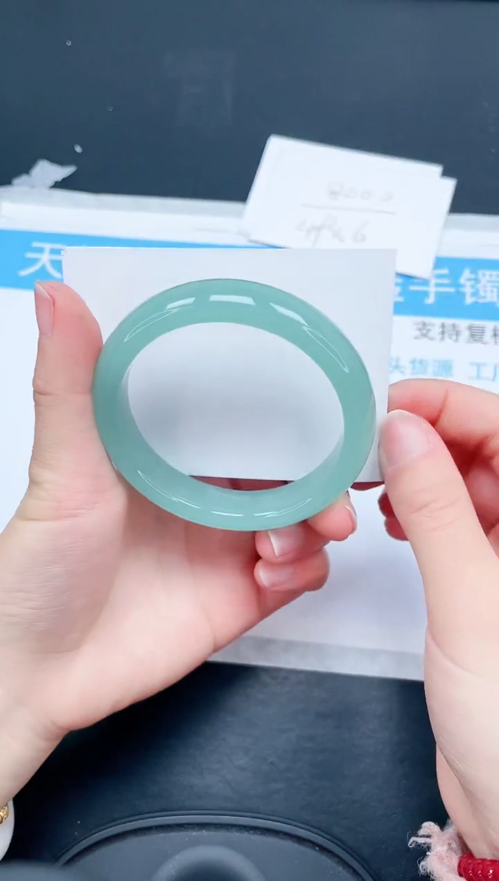 【闪购商品】石英质玉手镯未镶嵌57-60.5