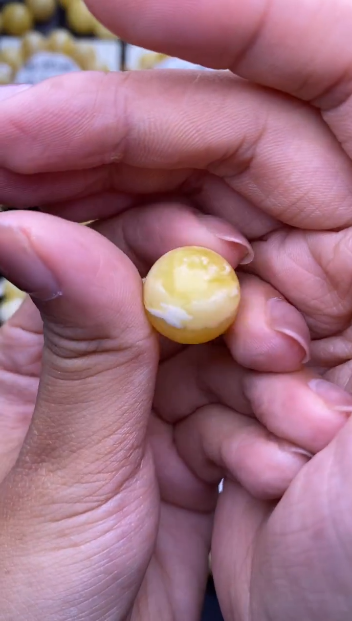 裸石琥珀未镶嵌大小姐珠宝5