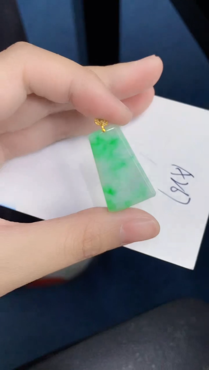 【闪购商品】翡翠颈饰18K金镶嵌000000000