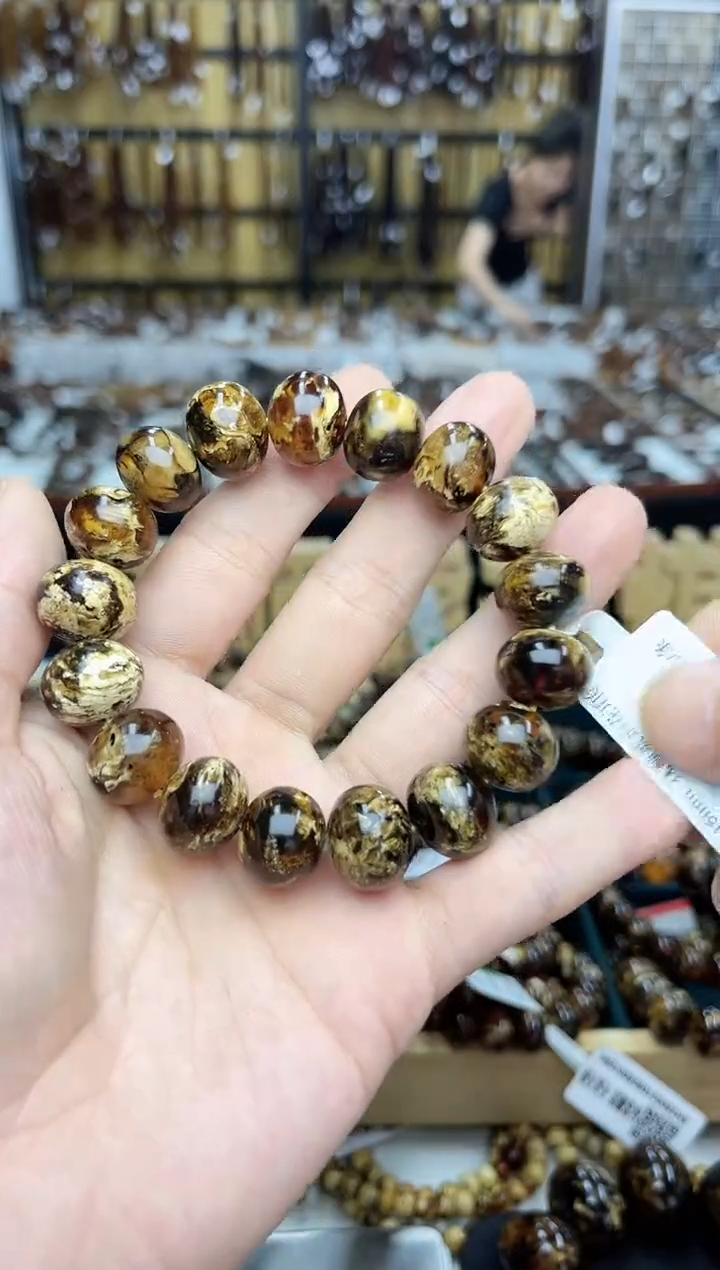 未镶嵌琥珀裸石^****^抚顺琥珀花珀15+手串