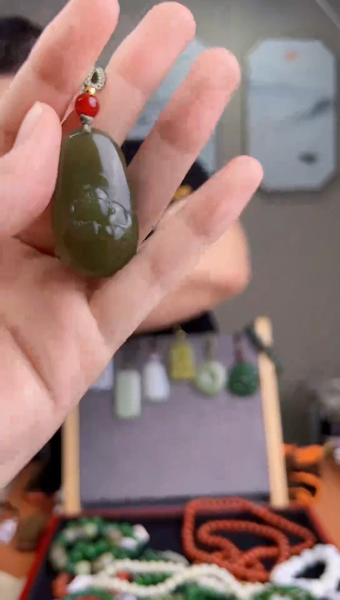 颈饰未镶嵌和田玉一物一证 拍一单发一个