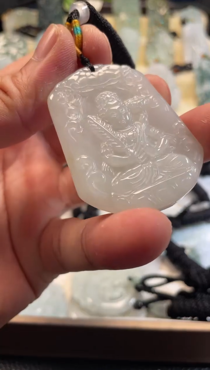 颈饰未镶嵌翡翠12/07/068