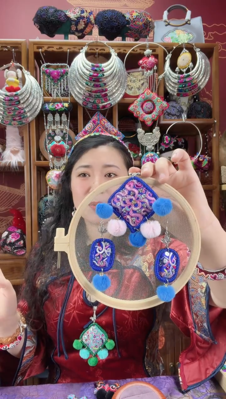 刺绣耳环+项链套装1