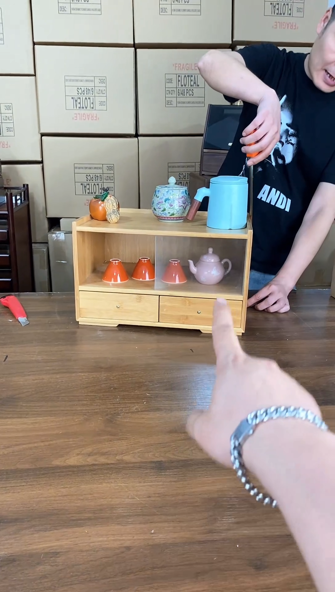 主播手上的，主播手上的