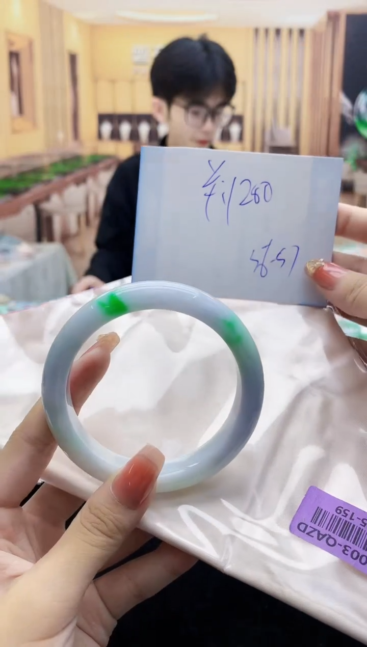 【闪购商品】翡翠手镯未镶嵌     H85-159