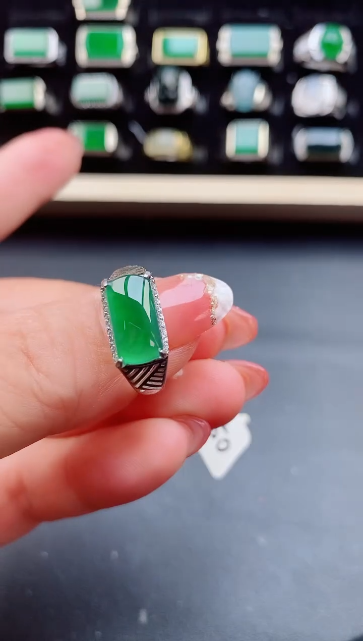 【闪购商品】翡翠戒指银S925镶嵌50805