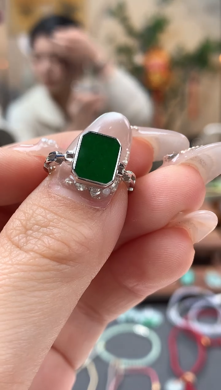 【闪购商品】翡翠戒指银S925镶嵌戒指