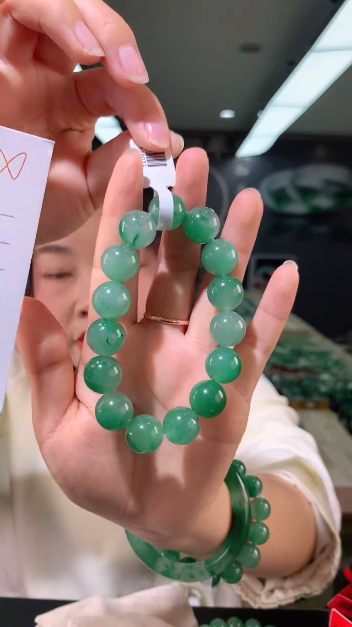 【闪购商品】石英质玉手链未镶嵌拍一