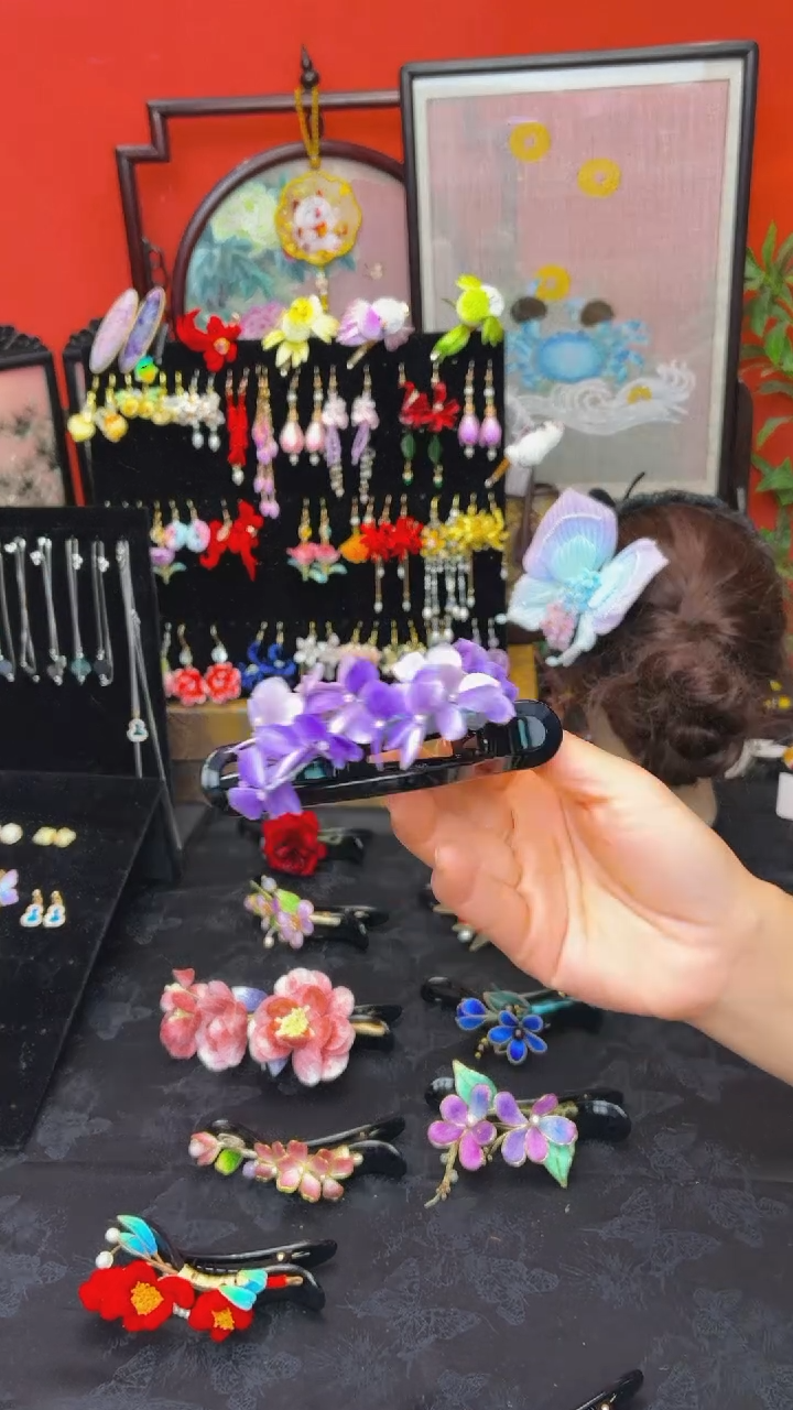 刺绣非遗手工绒花饰品