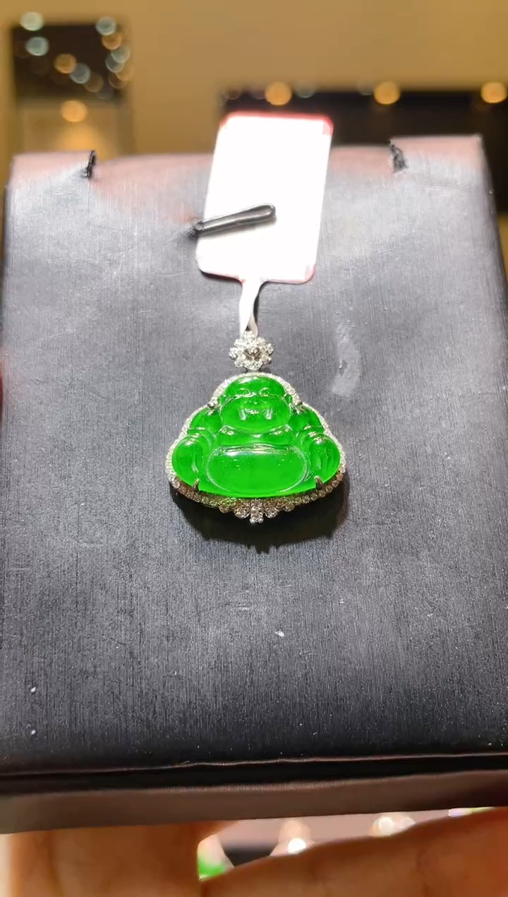 【闪购商品】翡翠吊坠(赠链)18K金镶嵌A80