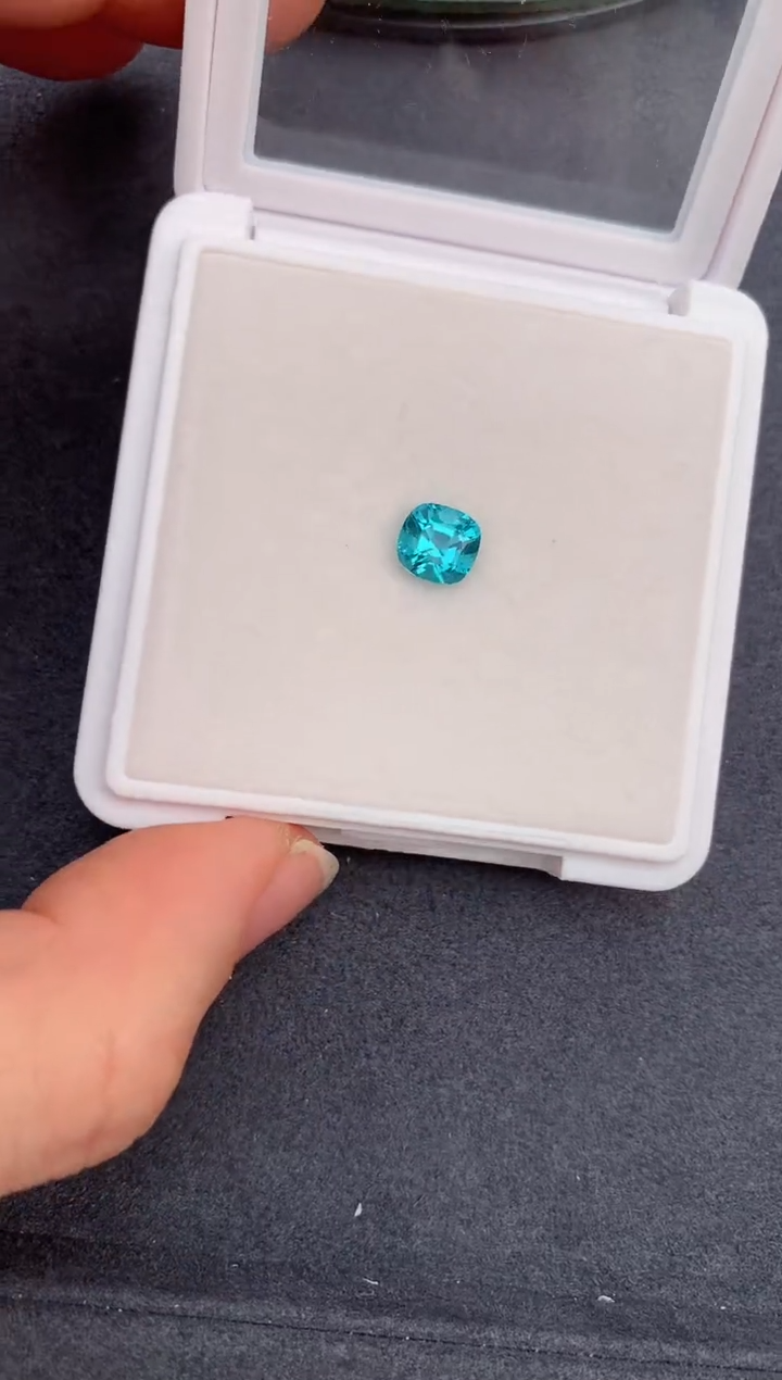 【闪购商品】磷灰石裸石未镶嵌1.4ct磷灰石