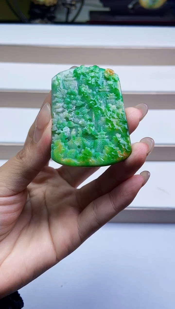 颈饰未镶嵌翡翠翡翠A货