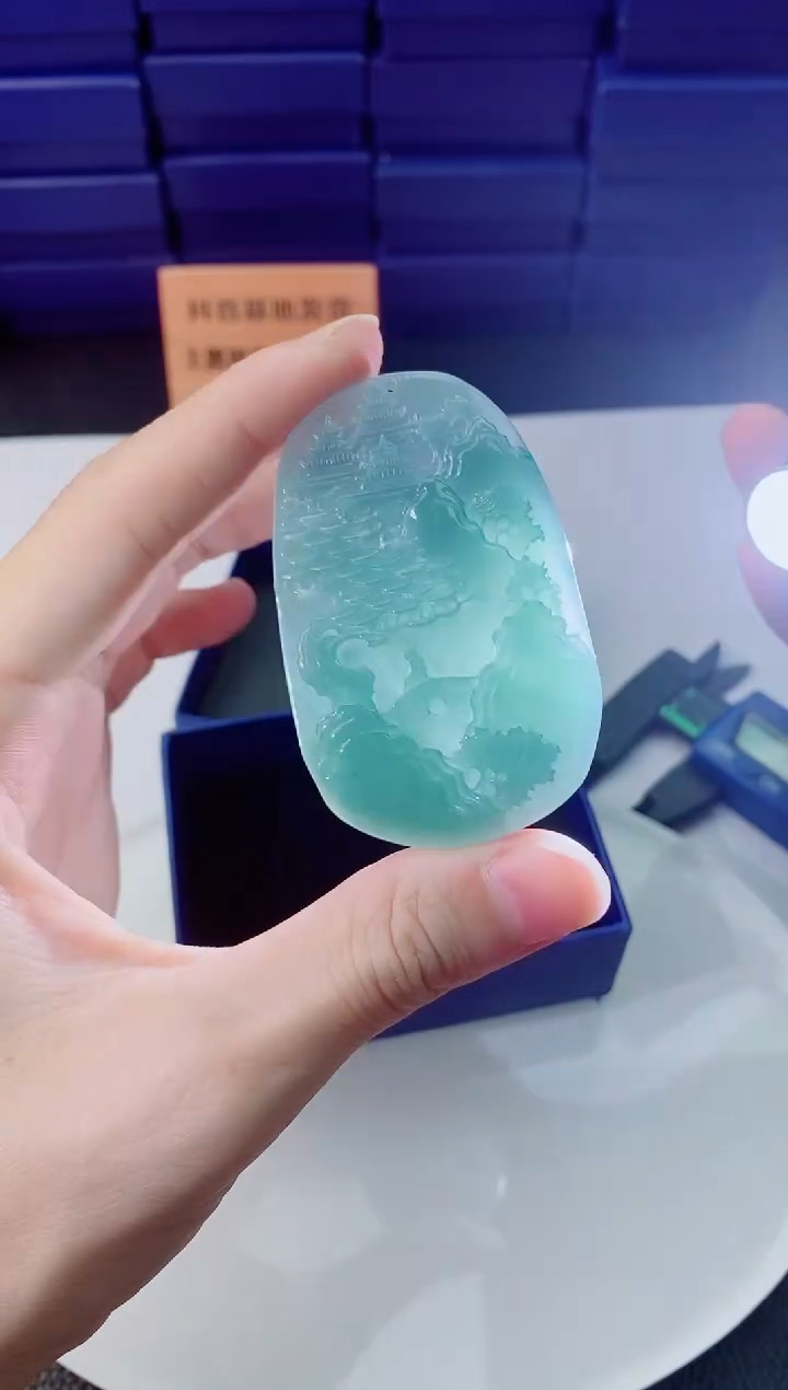 翡翠未镶嵌颈饰1111111111