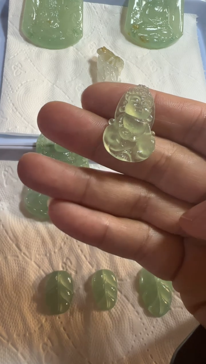 【闪购商品】定制翡翠未镶嵌宝宝佛