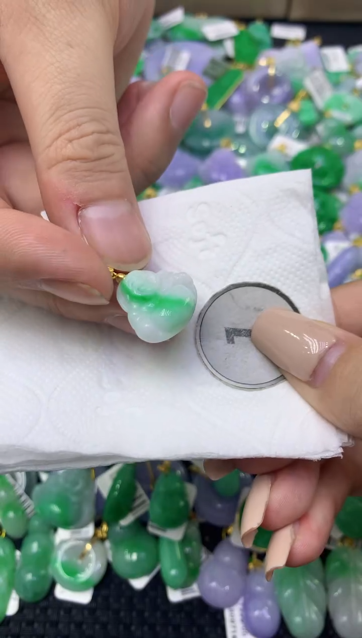 颈饰未镶嵌翡翠天然缅甸翡翠A货