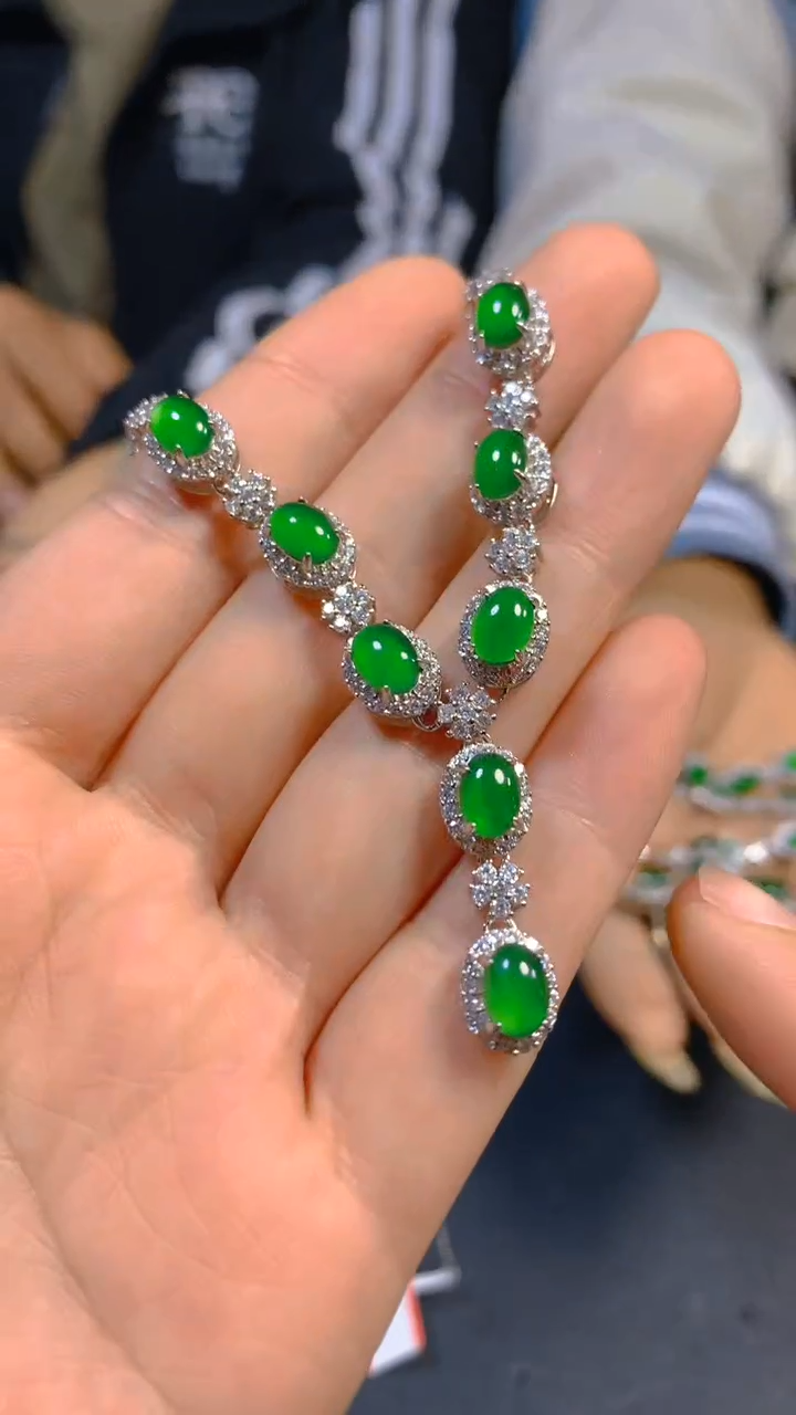 【闪购商品】翡翠套链未镶嵌0783296728多样性发一