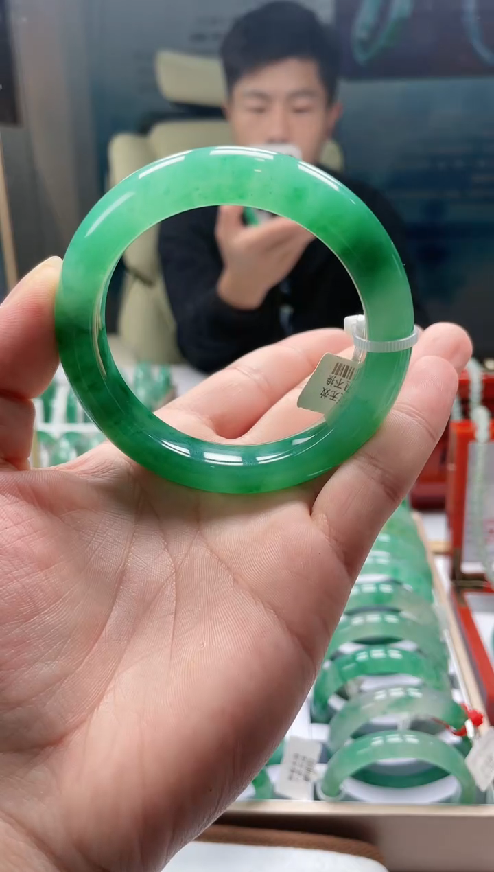 石英质玉手镯未镶嵌非洲翠手镯多样性发货