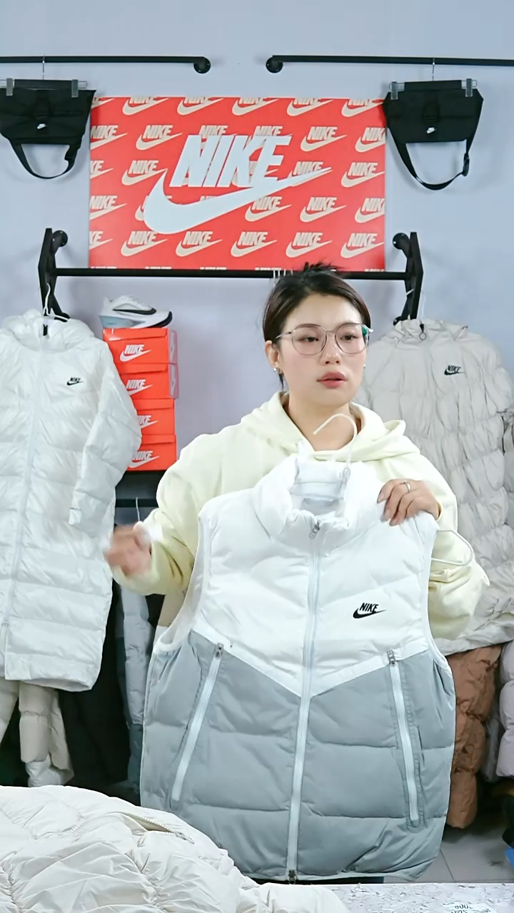 2547闪购编码运动衣以直播间过款为准尺码M
