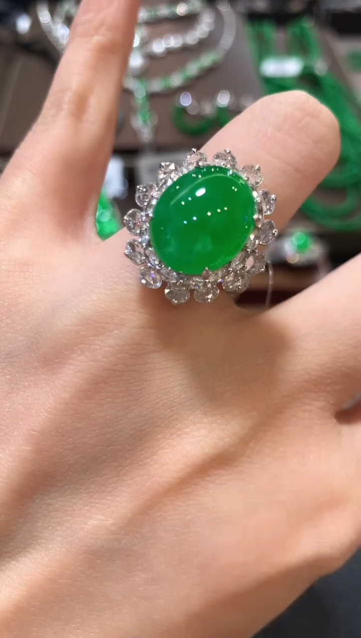 18K金镶嵌戒指翡翠雪*宝m176 