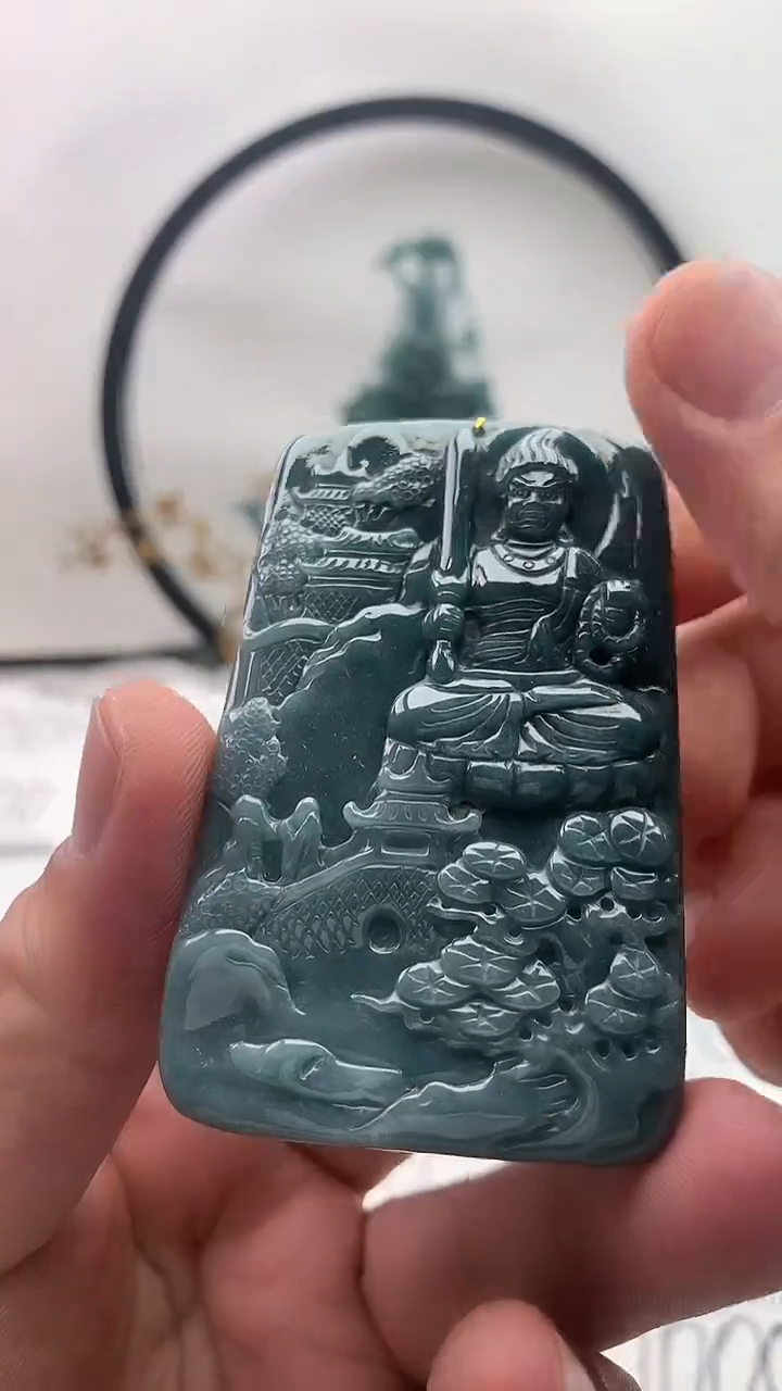 翡翠未镶嵌颈饰不动明王【品质一般能接受再拍】