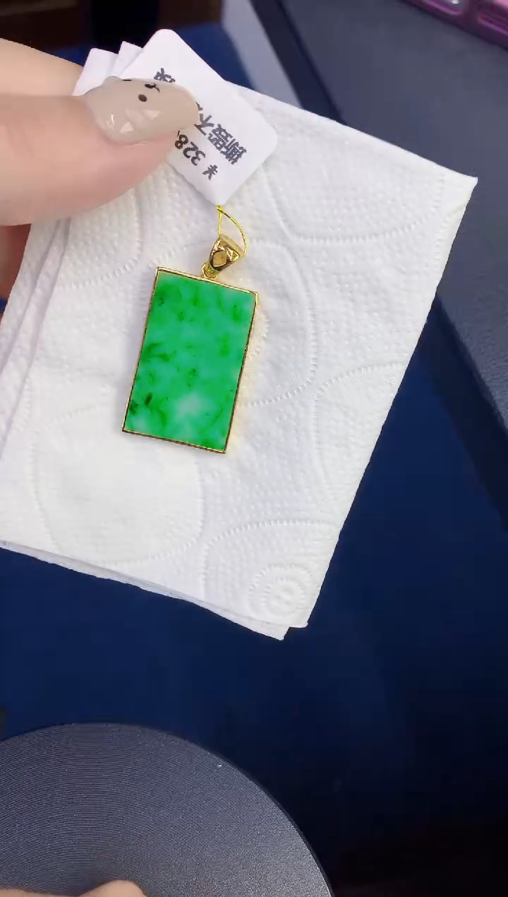 颈饰未镶嵌翡翠缅甸天然翡翠A货