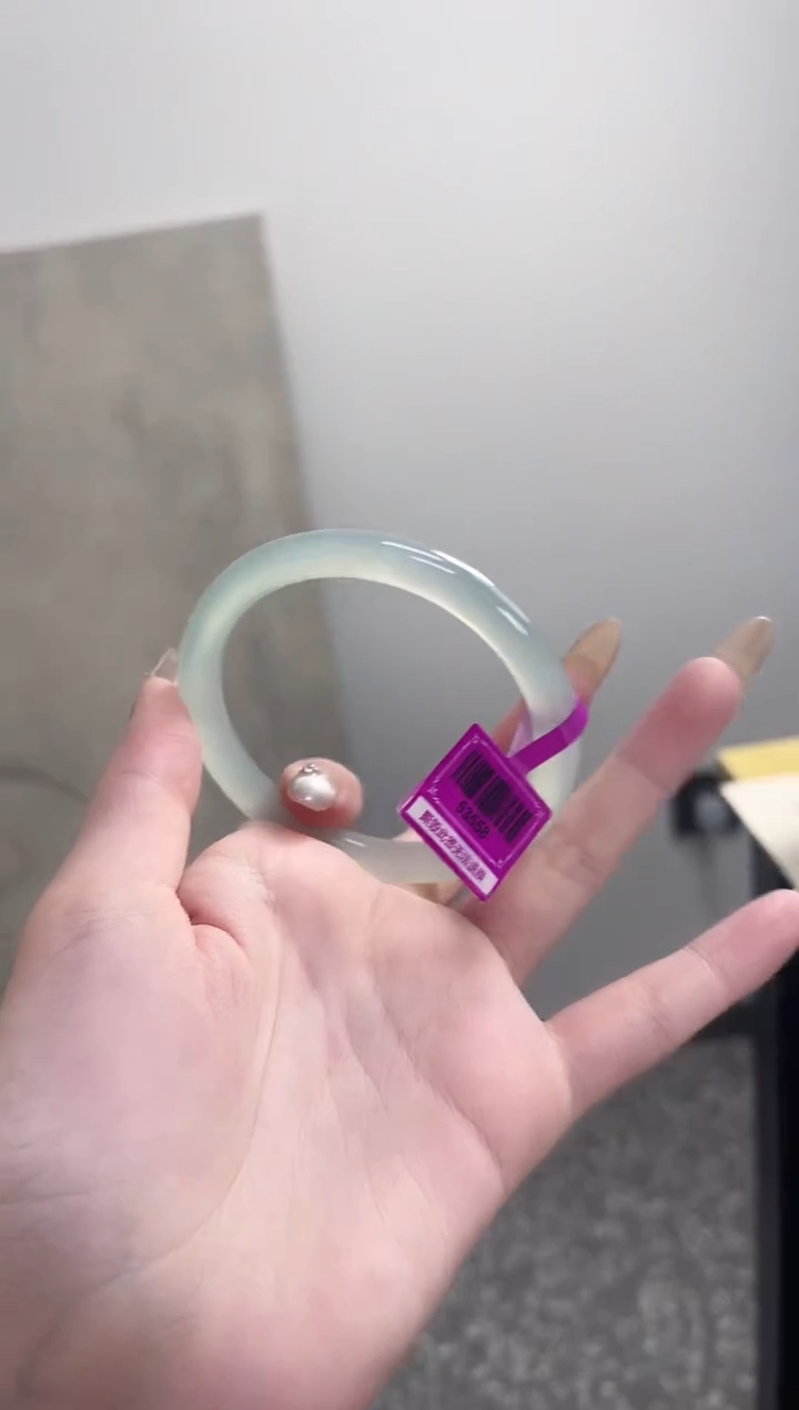 【闪购商品】玛瑙/玉髓手镯未镶嵌59圈 需要包容圆条