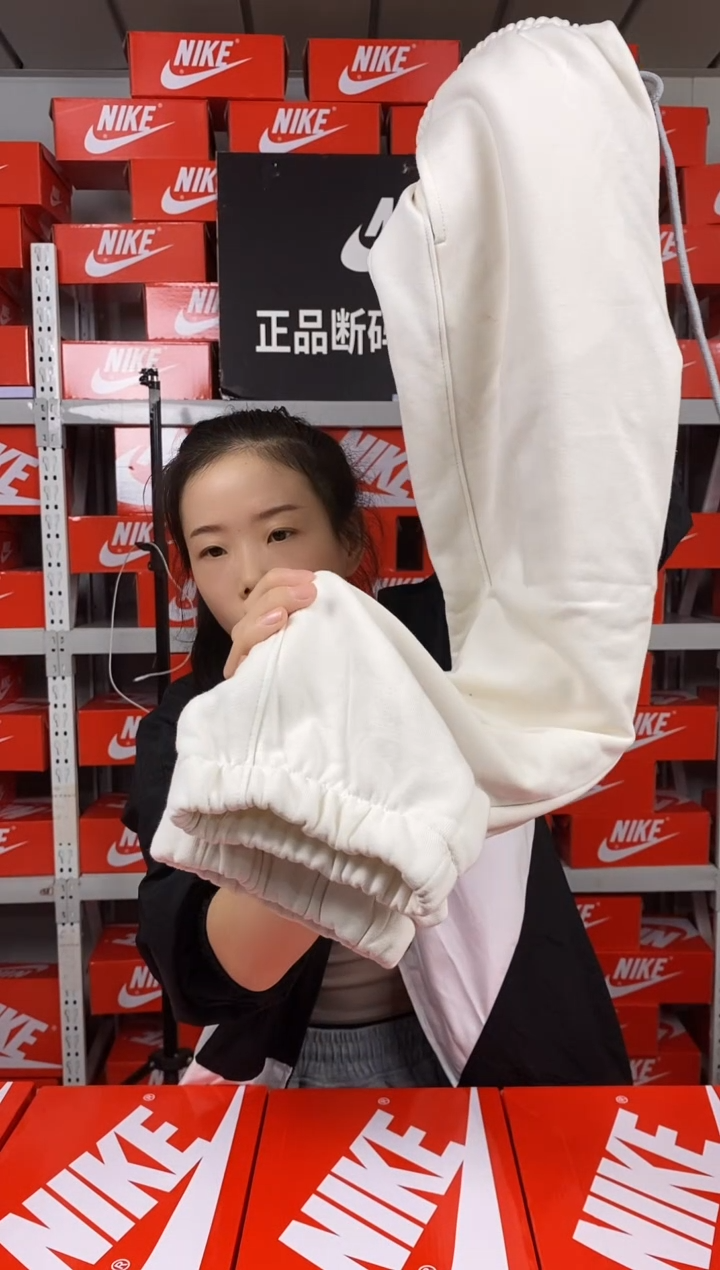 414编码 全新无暇 米打扮裤170XL