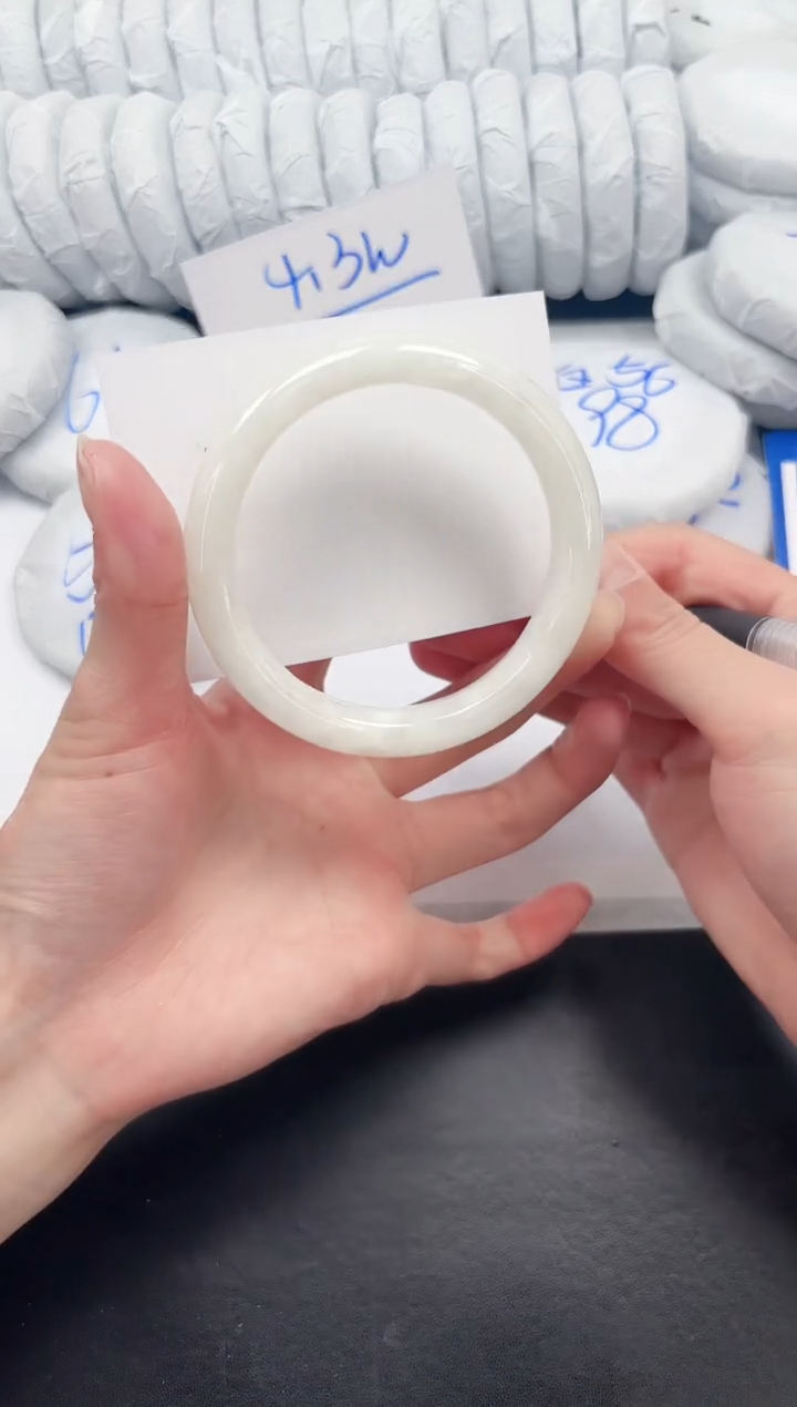 【闪购商品】和田玉手镯未镶嵌402-58