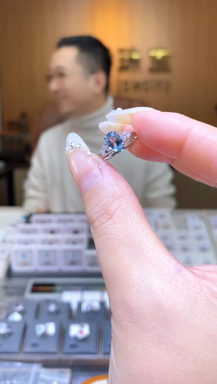 【闪购商品】海蓝宝石戒指银S925镶嵌天然海蓝宝戒指