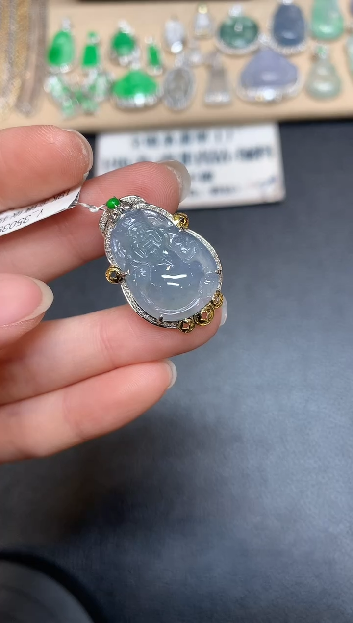 【闪购商品】翡翠颈饰18K金镶嵌财神【无服务费