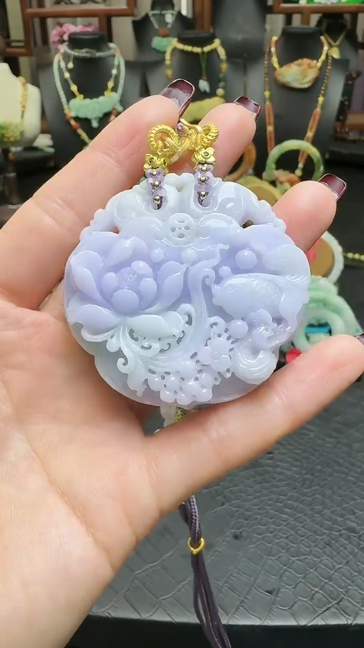 【闪购商品】翡翠颈饰未镶嵌鱼戏莲花