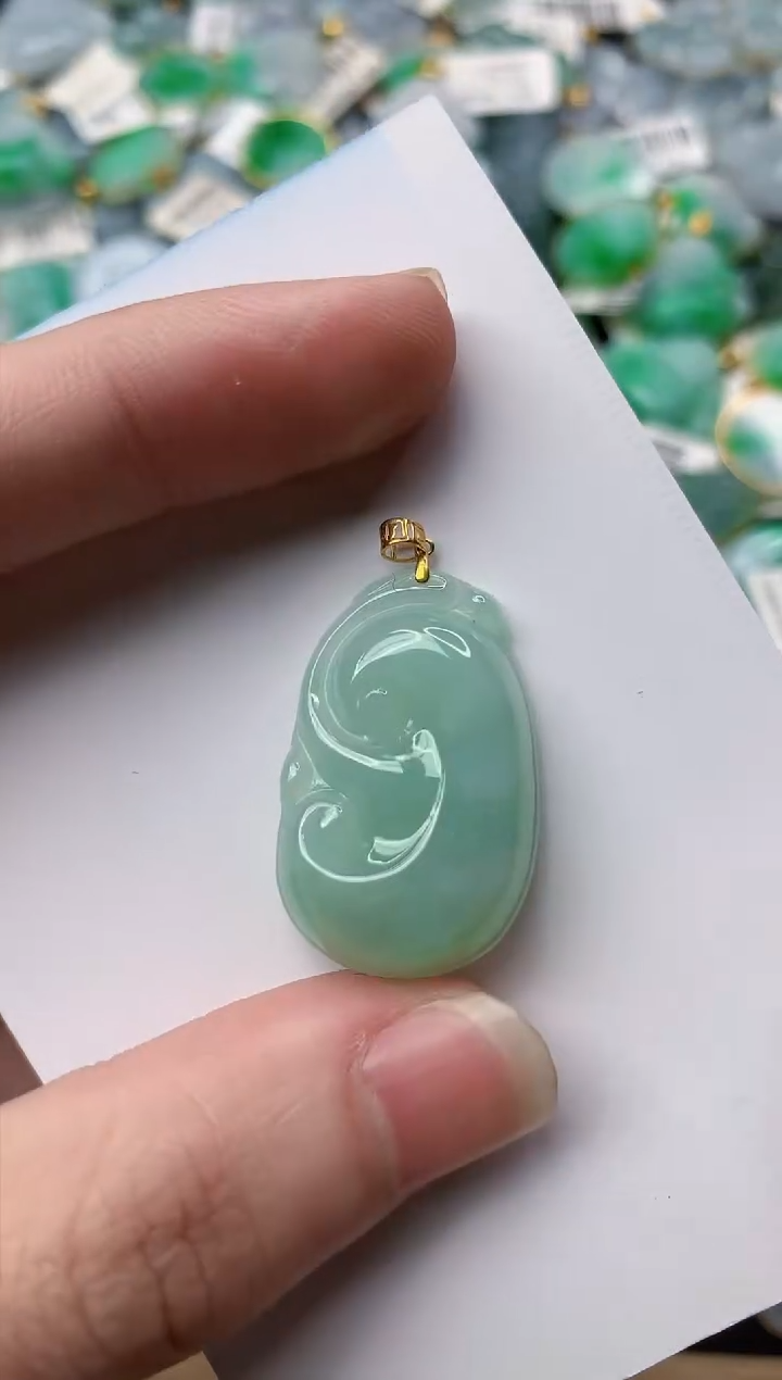 【闪购商品】翡翠颈饰18K金镶嵌72..........