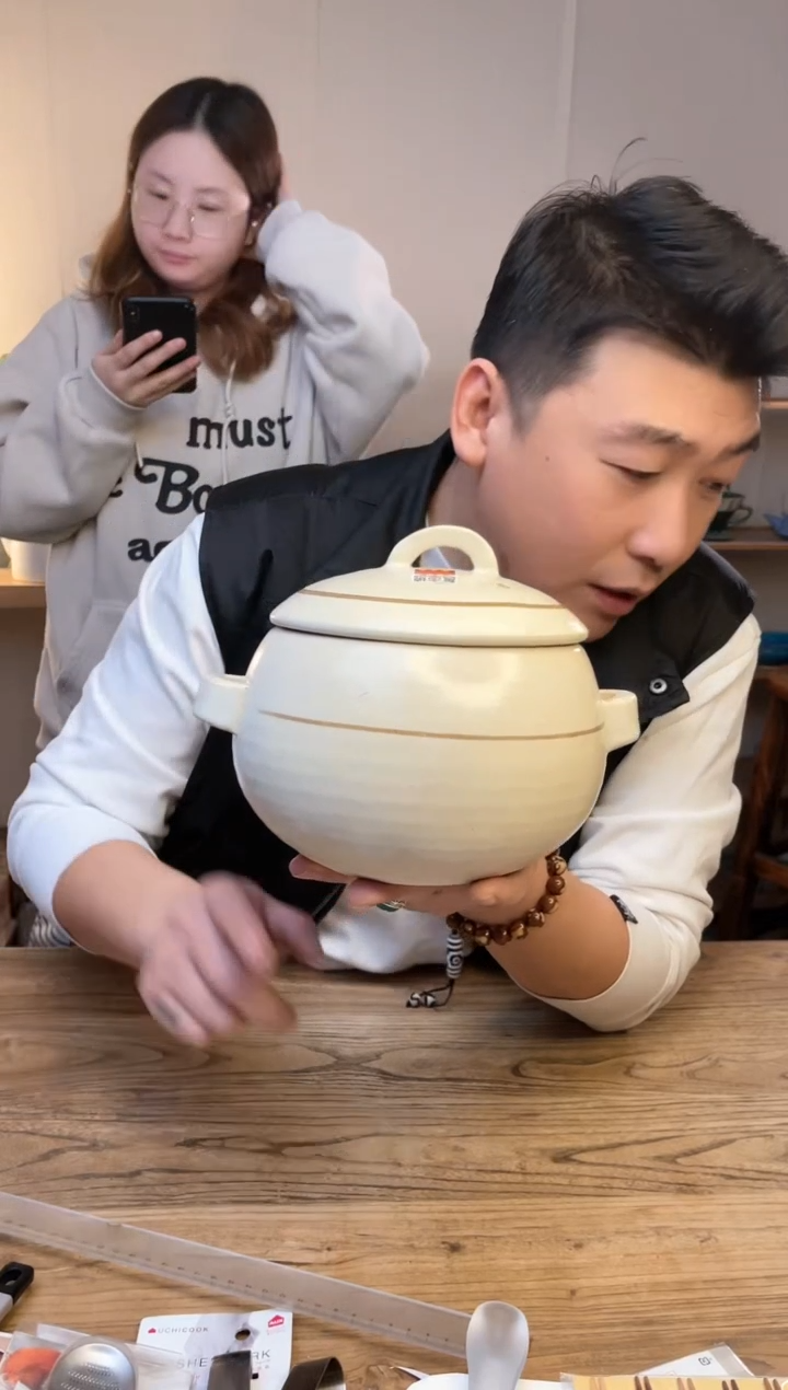 【闪购商品】瓷片Wgslxb 栗子锅.......