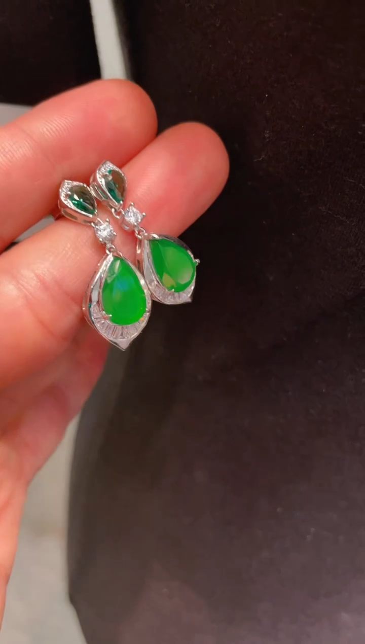 【闪购商品】翡翠耳饰银S925镶嵌A11天然A货翡翠