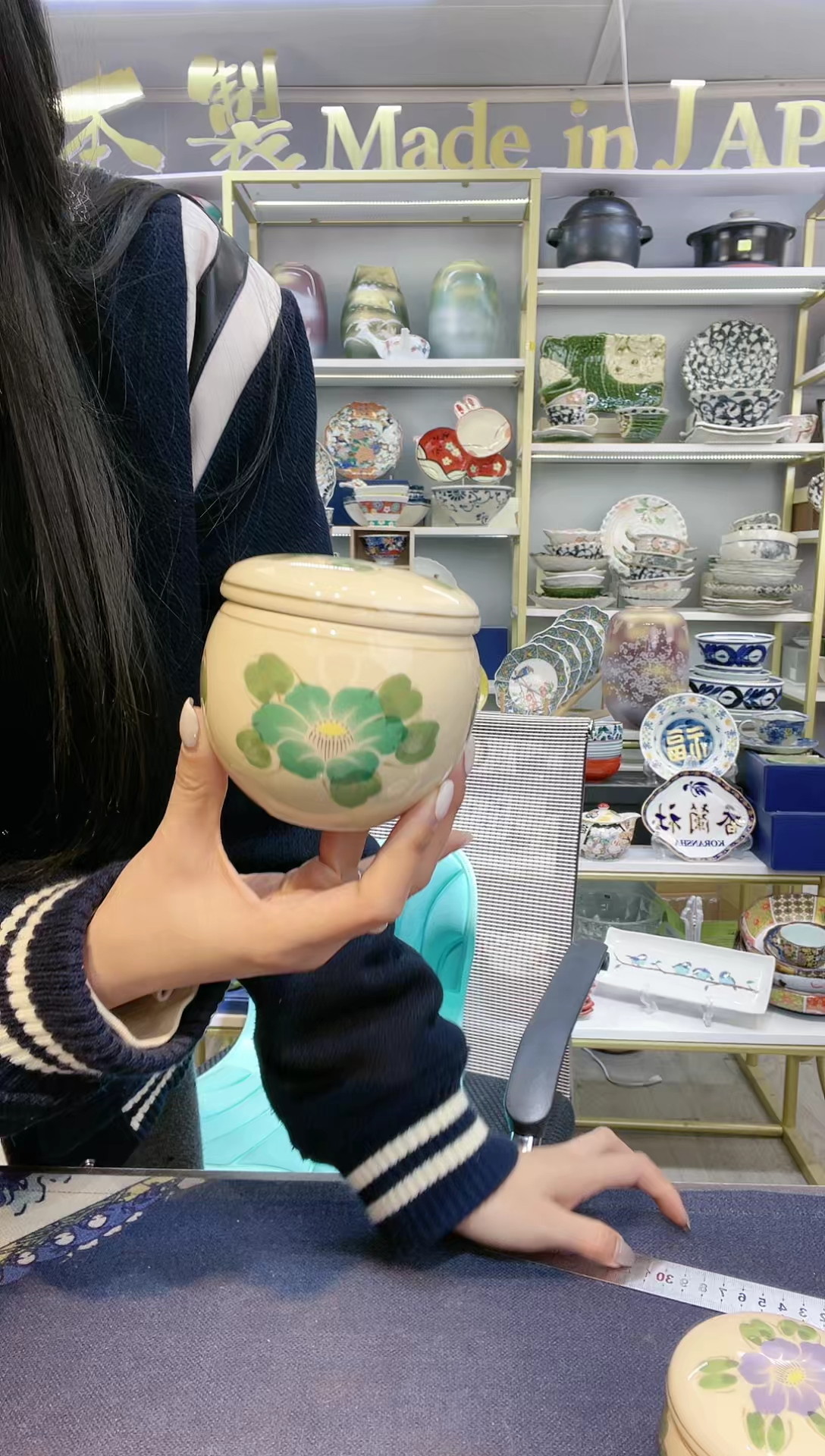 【闪购商品】碗有田烧手绘紫山茶花蛋盅一只