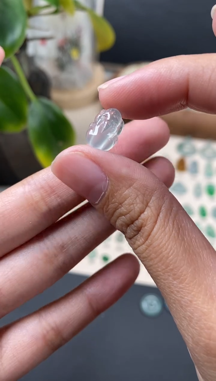 【闪购商品】翡翠颈饰未镶嵌翡翠冰种裸石