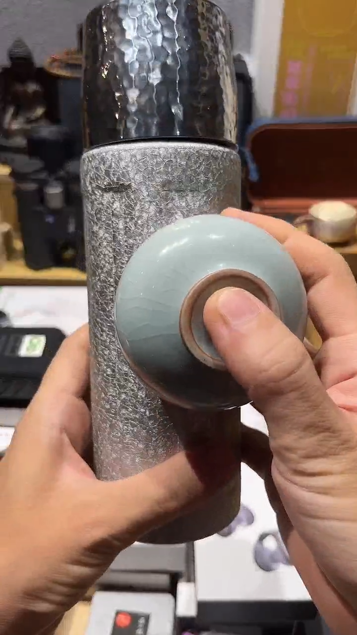 瓷片闪购商品 如图所示