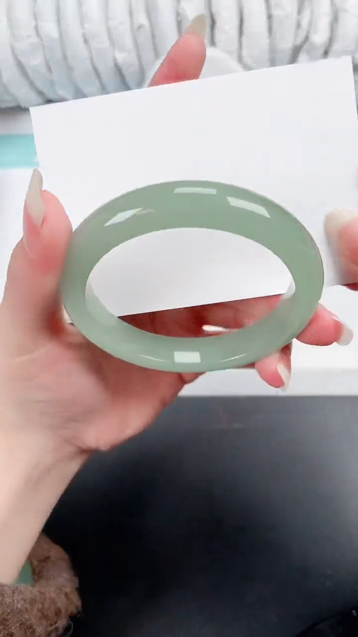 【闪购商品】石英质玉手镯未镶嵌189-58